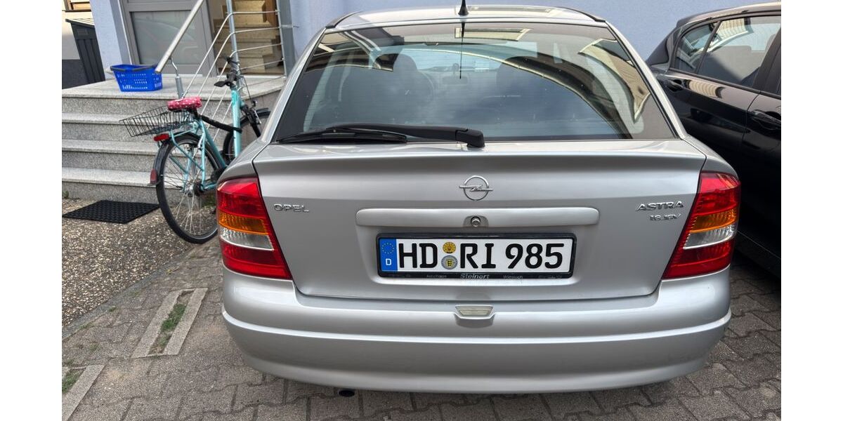 Opel Astra 95.142 km 1.999 &euro; Leimen 69181