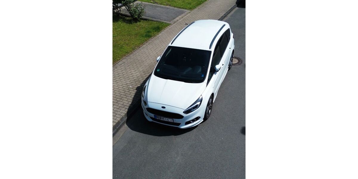 Ford S-Max 109.800 km 19.899 &euro; Ahlen 59227