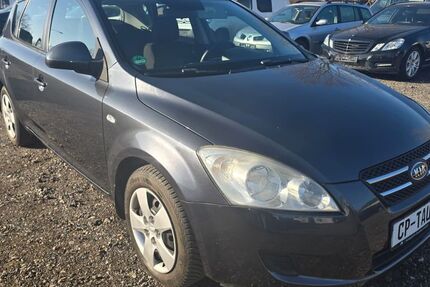 Kia ceed / Ceed 55.900 km 4.990 &euro; Taucha 04425