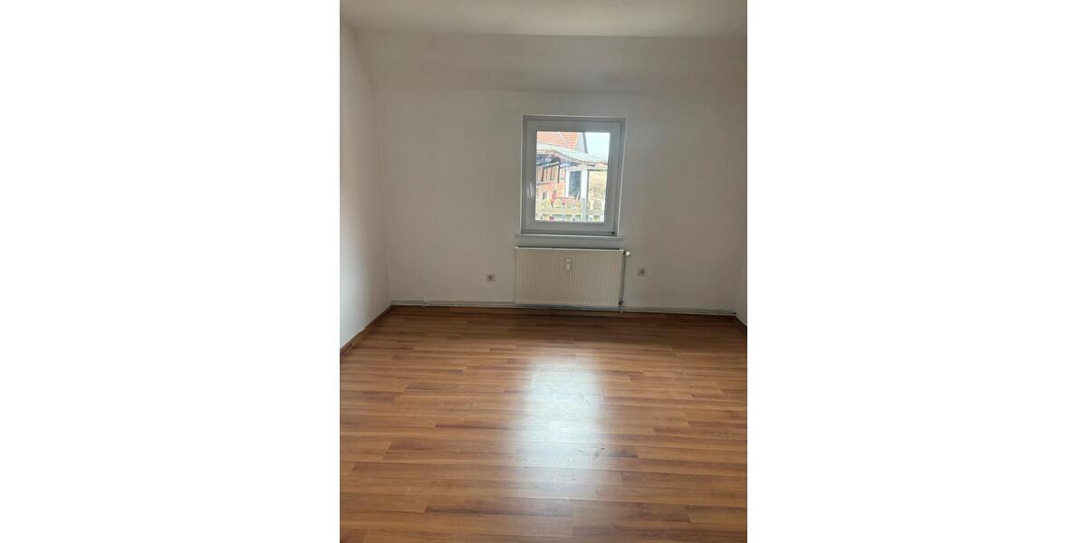 Etagenwohnung Velpke - 4 Zimmer, 87 m&sup2;, 522&euro; | Angebot:25261711