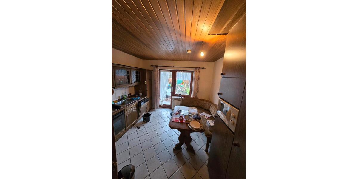 Erdgeschoßwohnung Wesselburen - 4 Zimmer, 111 m&sup2;, 1.370&euro; | Angebot:25963496