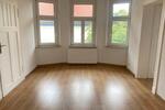 4 Zimmer Wohnung mit Balkon
