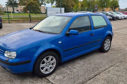 VW Golf 178.000 km 2.500 &euro; Stralsund 18437