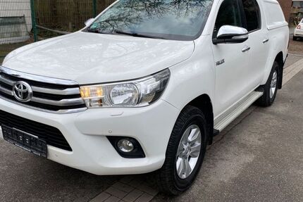 Toyota Hilux 153.000 km 22.800 &euro; Hamburg 20535