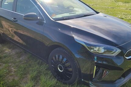 Kia ceed Sportswagon 132.000 km 14.999 &euro; Eckental 90542