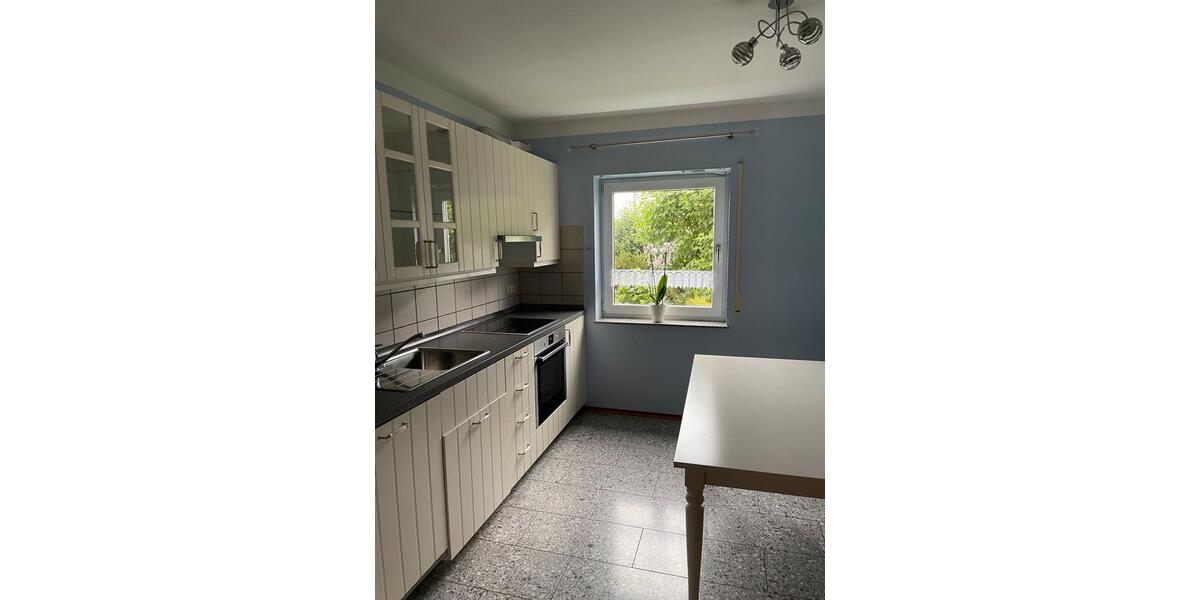 Hochparterre Rotenburg an der Fulda - 3 Zimmer, 85 m&sup2;, 730&euro; | Angebot:26223326