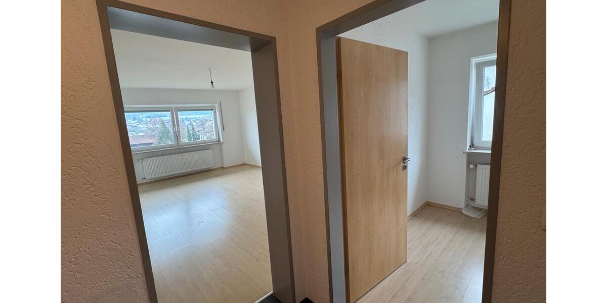 Etagenwohnung Viechtach - 4 Zimmer, 115 m&sup2;, 790&euro; | Angebot:26416480
