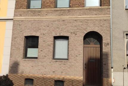 Charmantes Reihenhaus (3,5 Zimmer), Bornheim, für max 3 Personen zimmer