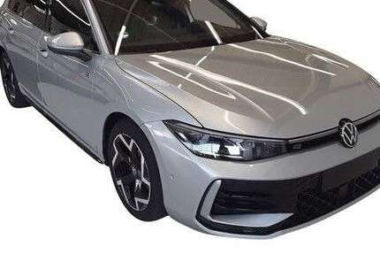 VW Passat Variant 11.990 km 43.540 € Grünwald 82031