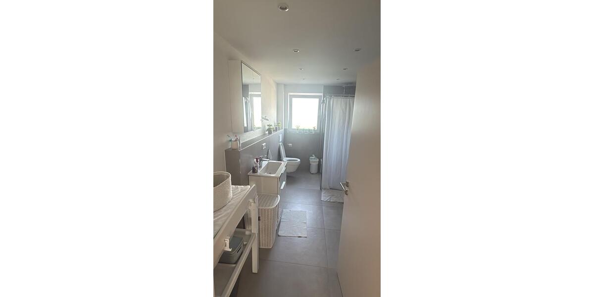 Dachgeschoßwohnung Butzbach - 3 Zimmer, 90 m&sup2;, 1.300&euro; | Angebot:25444859