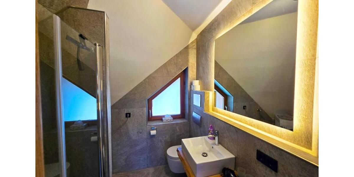 Dachgeschoßwohnung Meersburg - 2 Zimmer, 52 m&sup2;, 359.000&euro; | Angebot:26764455