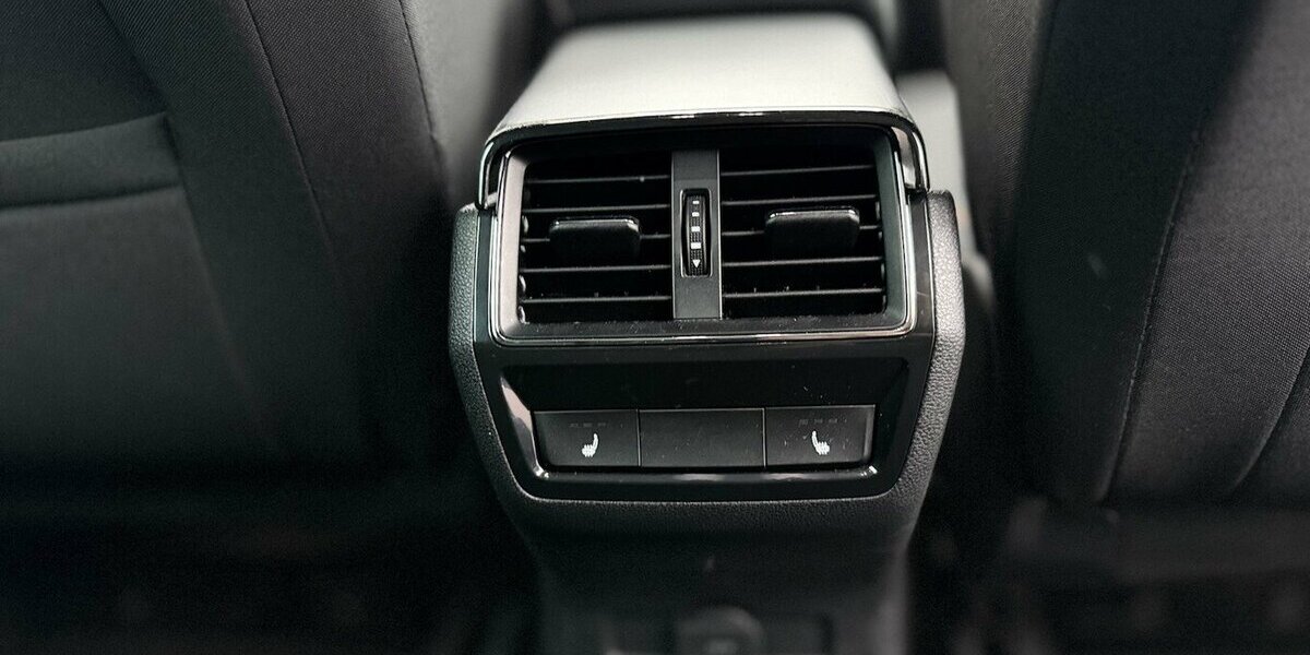 Skoda Karoq Clever/ Kamera / Virtual Cockpit / Keyless 36.000 km 25.900 &euro; Mönchengladbach 41066