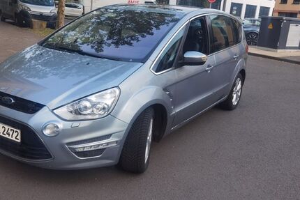 Ford S-Max 245.604 km 7.400 &euro; Köln 51069