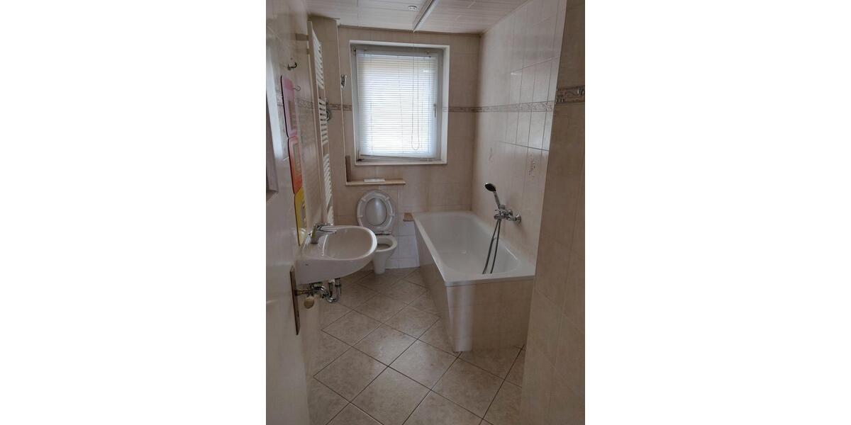 Etagenwohnung Gräfenhainichen - 3 Zimmer, 59 m&sup2;, 472&euro; | Angebot:25753560