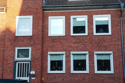 Haus Emden Tholenswehr - 7.5 Zimmer, 180 m&sup2;, 340.000&euro; | Angebot:25406796