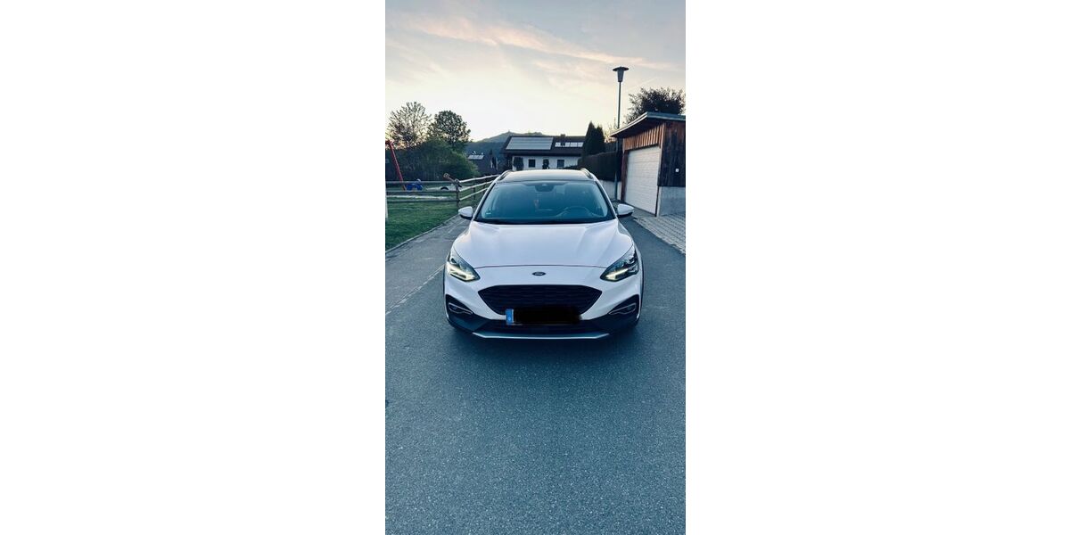Ford Focus 57.500 km 15.600 &euro; Arrach 93474