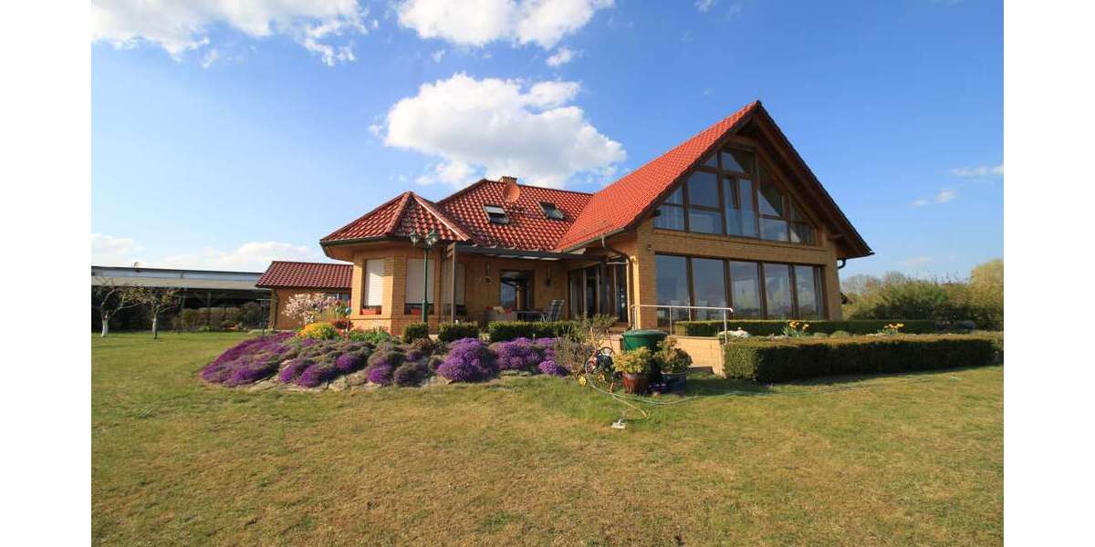 Einfamilienhaus Grünow - 5 Zimmer, 225 m&sup2;, 850.000&euro; | Angebot:26067418