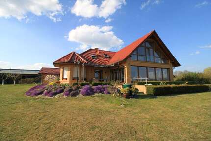 Haus Grünow - 5 Zimmer, 225 m&sup2;, 850.000&euro; | Angebot:26067418