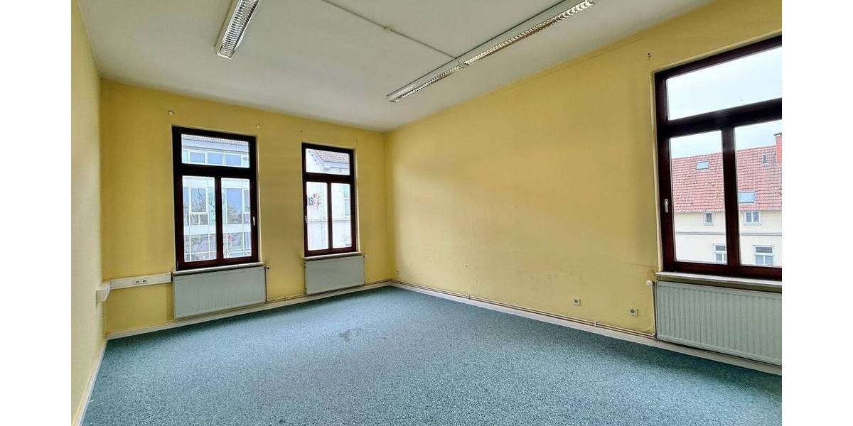 Mehrfamilienhaus, Wohnhaus Brake - 9 Zimmer, 275 m&sup2;, 298.000&euro; | Angebot:26798701