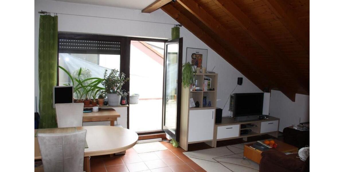 2-Zimmer-Dachgeschosswohnung mit großer Süd-Dachterrasse in Aalen 2 zimmer