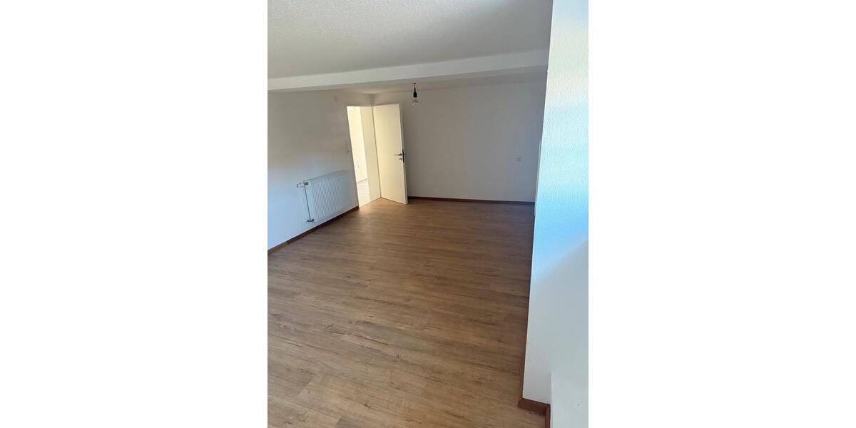 Etagenwohnung Lollar - 2 Zimmer, 48 m&sup2;, 500&euro; | Angebot:24877256