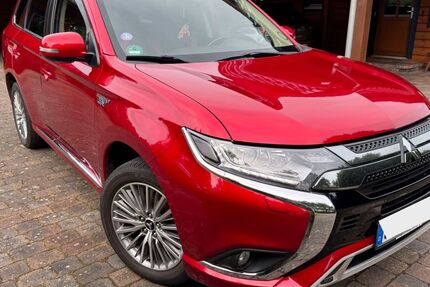 Mitsubishi Outlander 72.600 km 21.500 &euro; Westoverledingen 26810