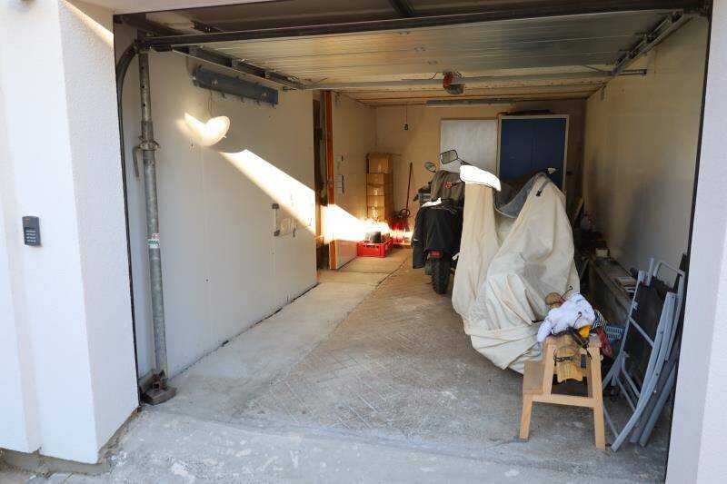 Mehrfamilienhaus, Wohnhaus Grosselfingen - 4 Zimmer, 80 m&sup2;, 198.000&euro; | Angebot:26570273