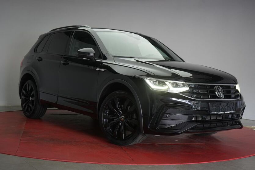 VW Tiguan 181.000 km 26.490 € Braunschweig 38110