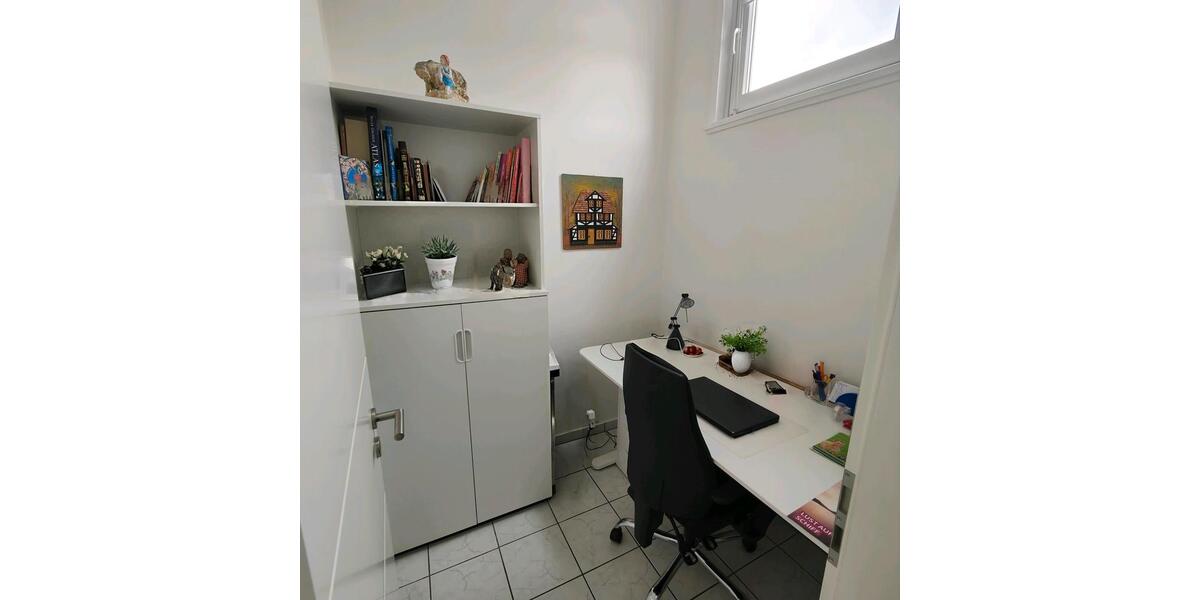 Etagenwohnung Nienburg (Weser) - 4.5 Zimmer, 102 m&sup2;, 349.000&euro; | Angebot:24346370