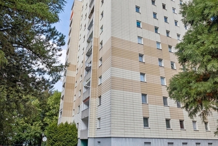 107 m² Wohnen auf einer Ebene – gepflegte Eigentumswohnung mit Fernblick in Landstuhl Atzel - Wohnung Landstuhl | Angebot:27306317