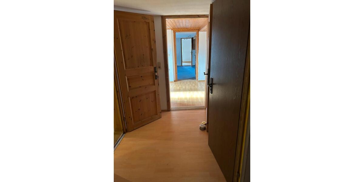 Dachgeschoßwohnung Kahla - 2 Zimmer, 55 m&sup2;, 500&euro; | Angebot:24952102