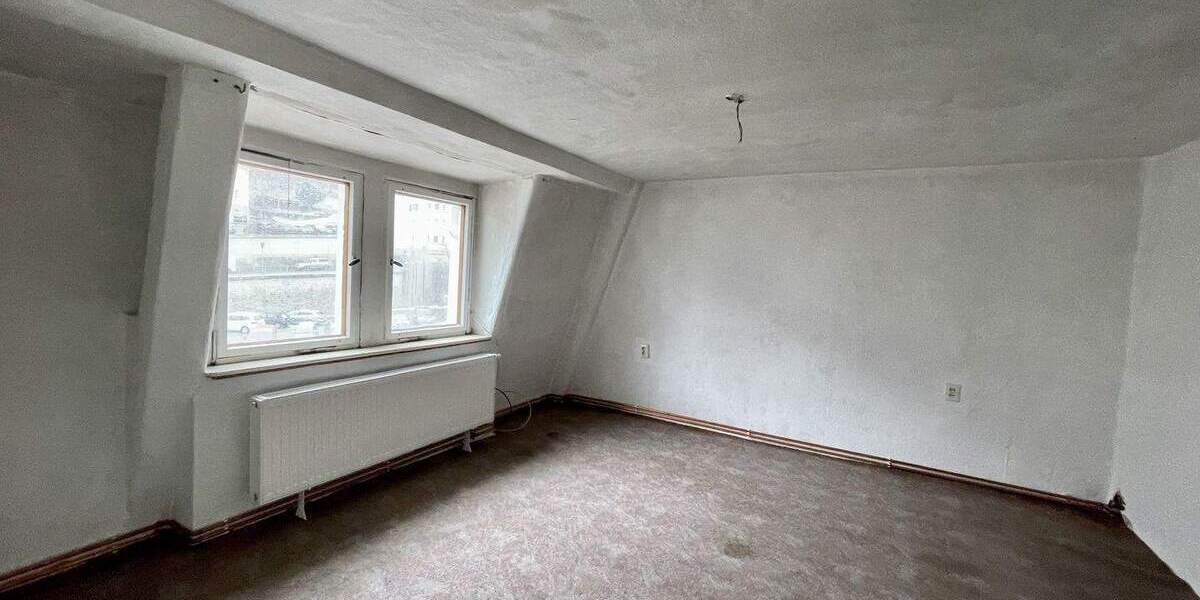 Einfamilienhaus Glashütte - 8 Zimmer, 120 m&sup2;, 80.000&euro; | Angebot:24700842