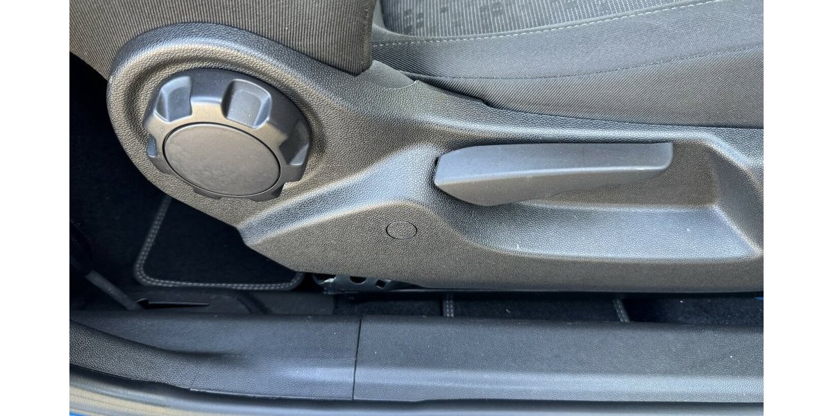 Opel Adam Navi Klima Sitzh. Alu ServiceNeu unfallfrei 43.000 km 11.500 &euro; Erftstadt 50374