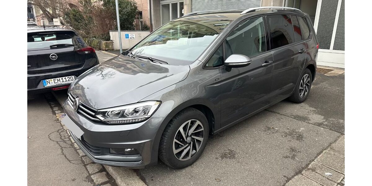 VW Touran 149.295 km 13.200 &euro; Nürnberg 90443