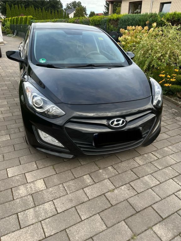 i30