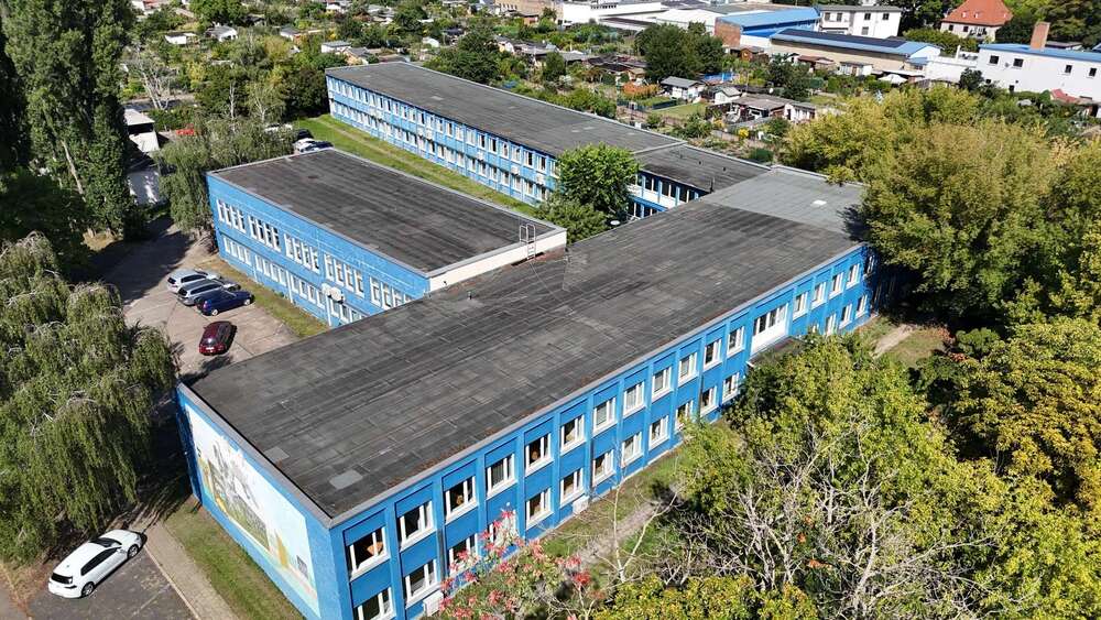 Büro in Halle 2.600.000 € 3841 m² zimmer