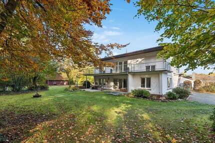 Haus zum Kaufen in NienburgWeser 699.000 € 205 m² 7 zimmer