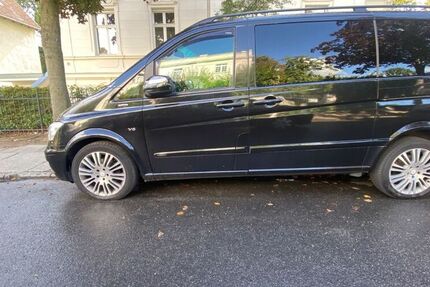 Mercedes Viano