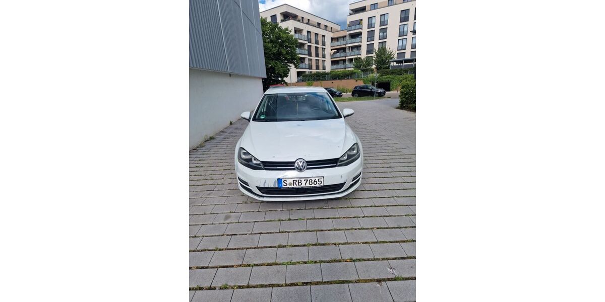 VW Golf 253.348 km 7.900 &euro; Stuttgart 70437