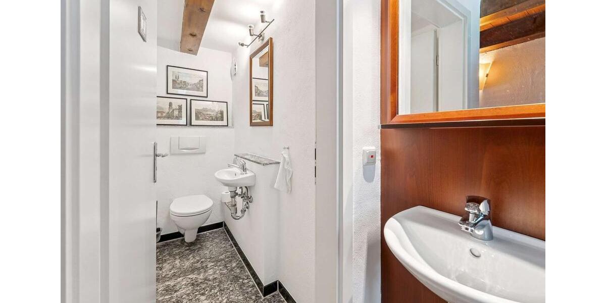 Einfamilienhaus Bayreuth City - 9 Zimmer, 301 m&sup2;, 1.145.000&euro; | Angebot:26019275