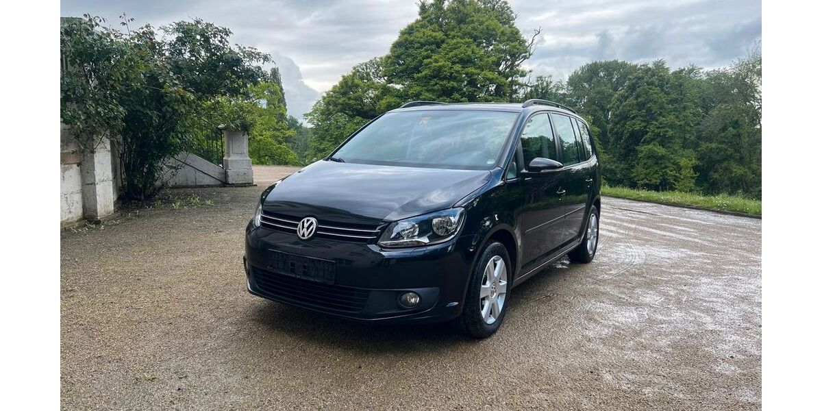 VW Touran 212.000 km 4.990 &euro; Braunschweig 38120