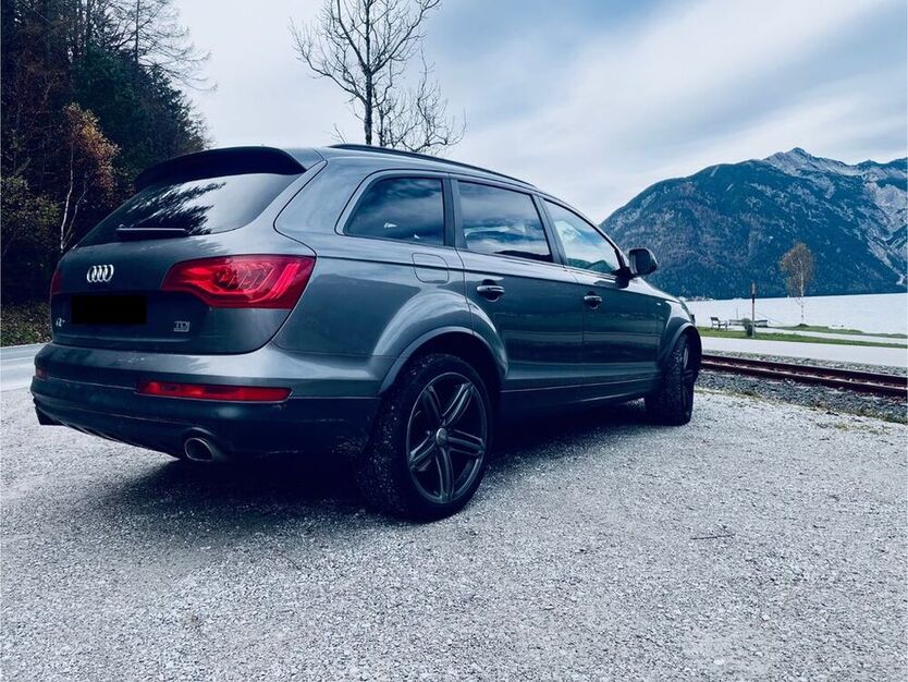 Q7