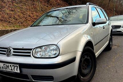 VW Golf 305.000 km 1.800 &euro; Siegen 57074