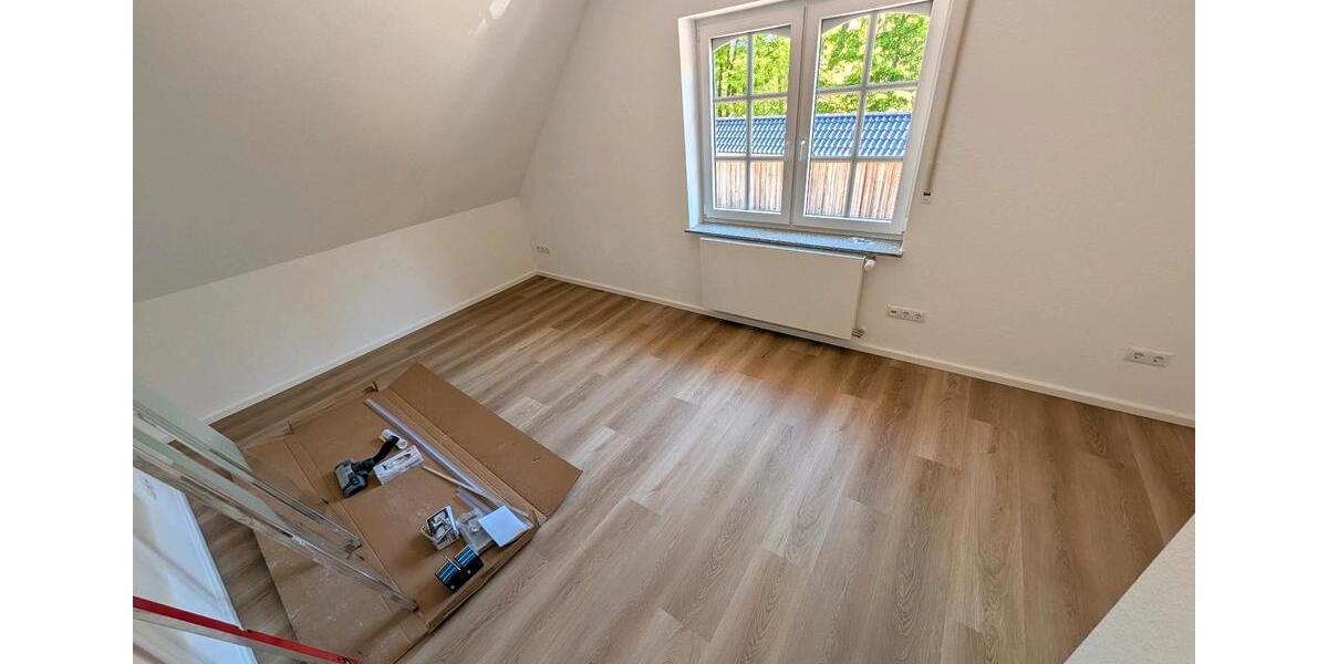 Etagenwohnung Garrel - 4 Zimmer, 150 m&sup2;, 1.000&euro; | Angebot:26406050