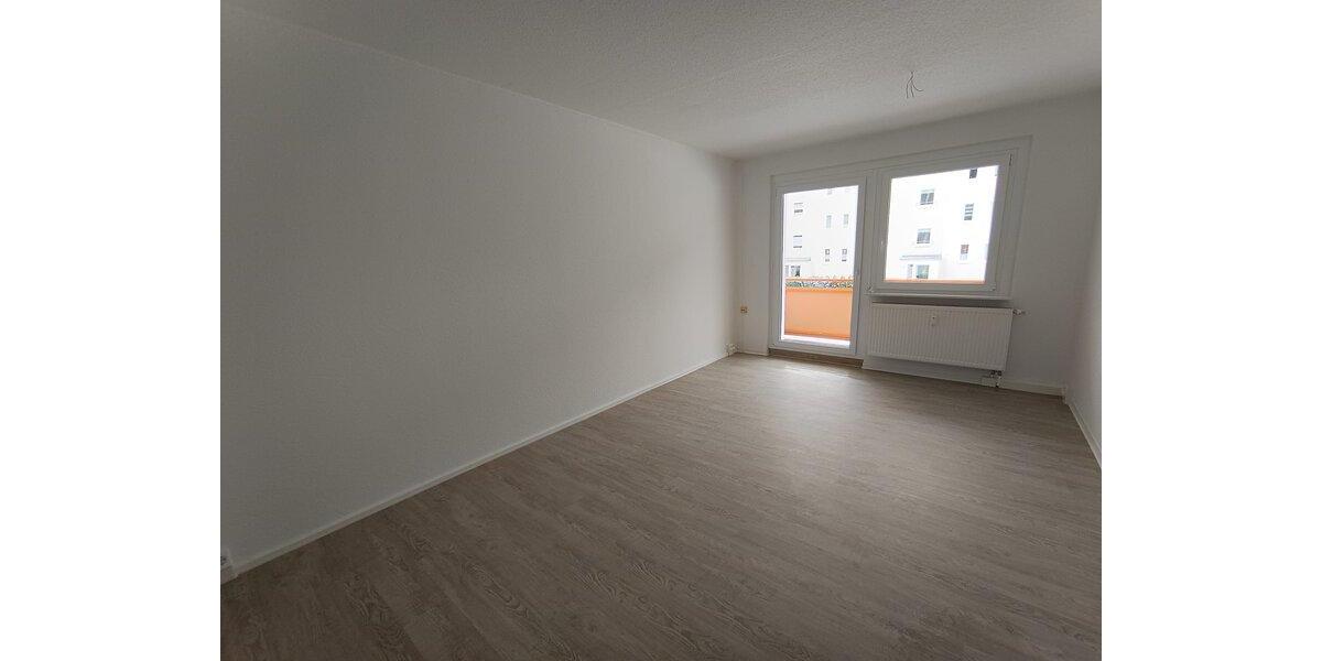 Etagenwohnung Treuen - 3 Zimmer, 62 m&sup2;, 370&euro; | Angebot:25324477