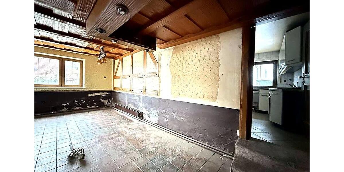 Einfamilienhaus Scheßlitz - 8 Zimmer, 315 m&sup2;, 169.000&euro; | Angebot:26636938