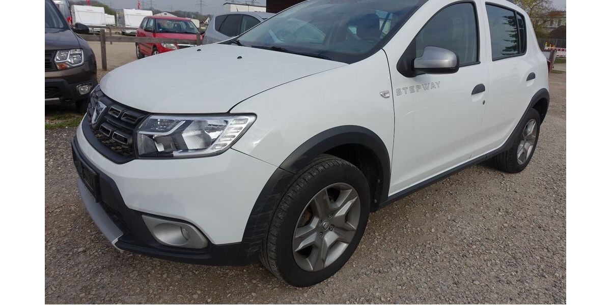 Dacia Sandero 101.000 km 9.600 &euro; Neumarkt/OPf 92318