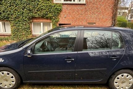 VW Golf 157.913 km 4.300 &euro; Kiel 24105