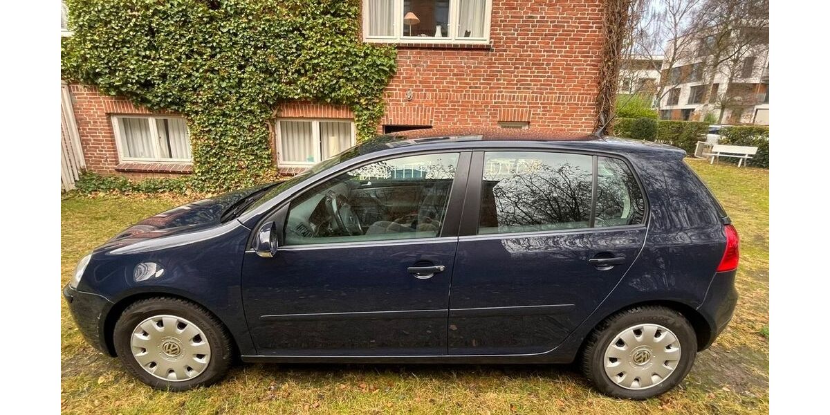 VW Golf 157.913 km 4.300 &euro; Kiel 24105