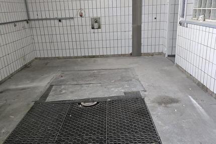 2 Lagerhallen zu vermieten – 70 m², 3,5 m hoch